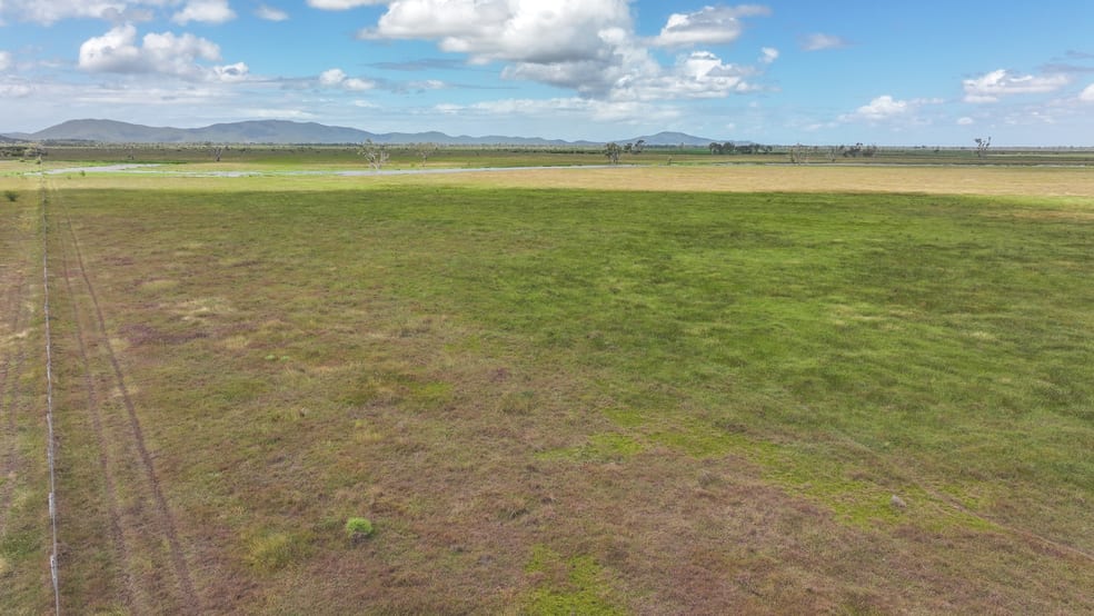 Click to view all images 'Serpentine Park' River Road Midgee QLD 4702 - Image 3