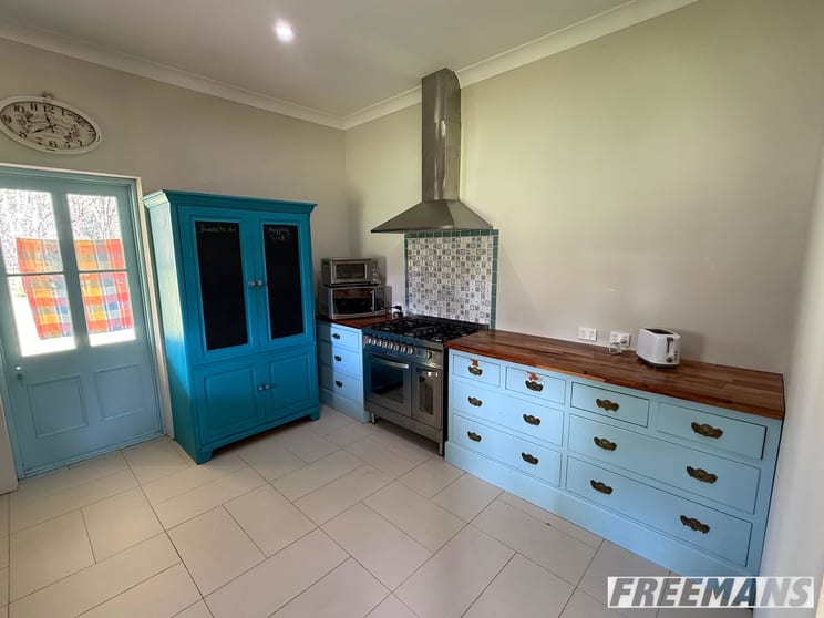 19 Burnett Street Nanango QLD 4615 - Image 2