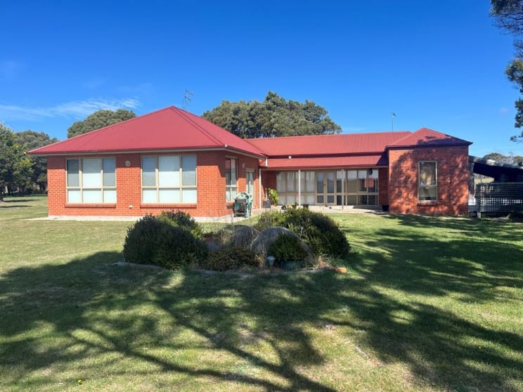 Click to view all images 559 North Ansons Road Gladstone TAS 7264 - Image 2