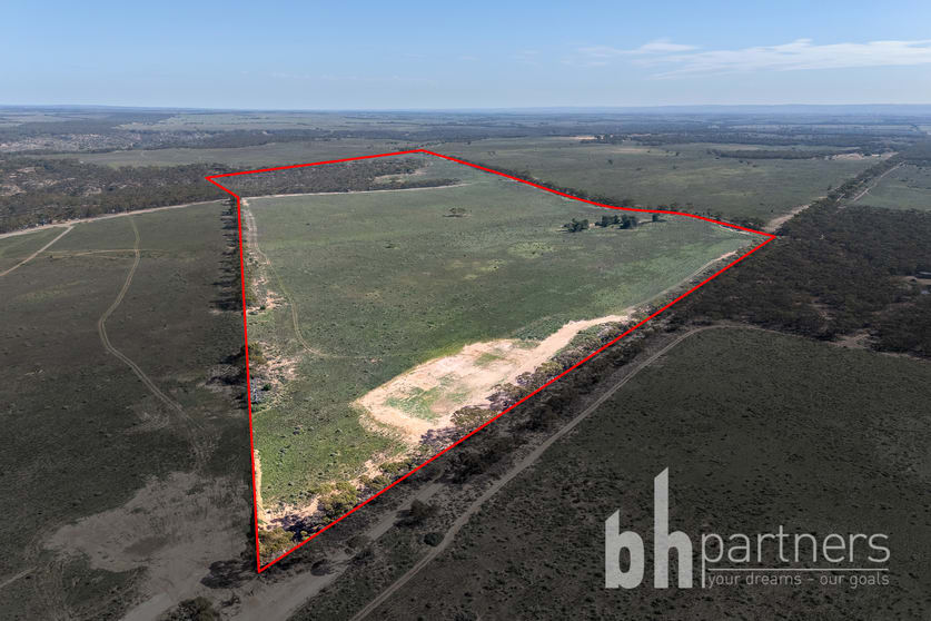 Click to view all images Section 369 Schwertie Road Black Hill SA 5353 - Image 3