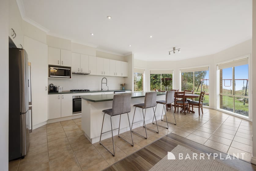 Click to view all images 175 Sullivans Road Korumburra VIC 3950 - Image 3
