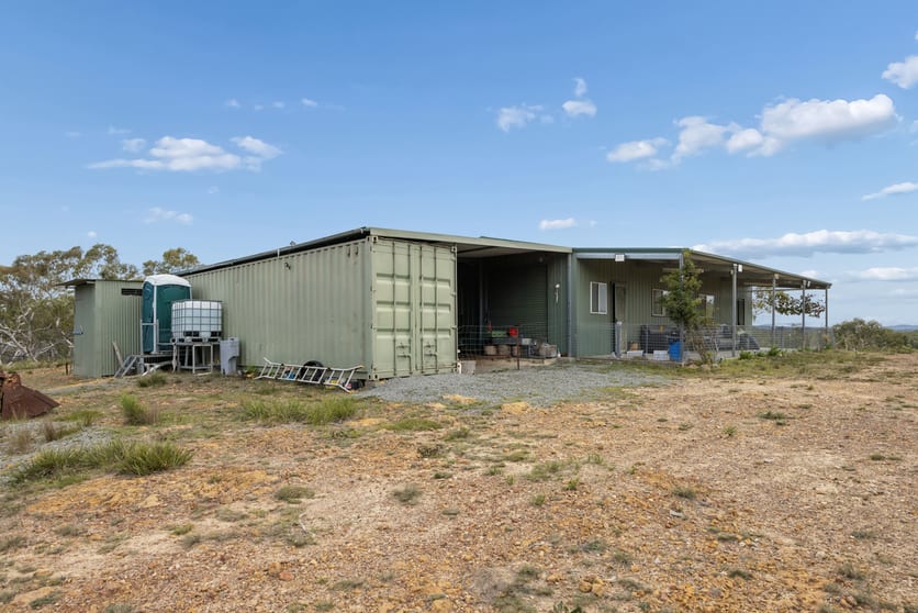 Click to view all images 328 Wolgon Rd Windellama NSW 2580 - Image 2