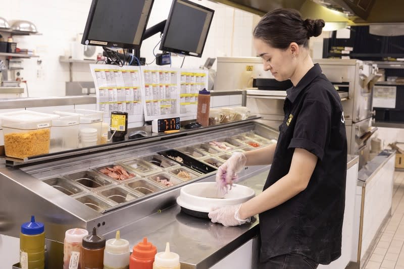 Click to view all images Takeaway Food business for sale in Dubbo - Image 3