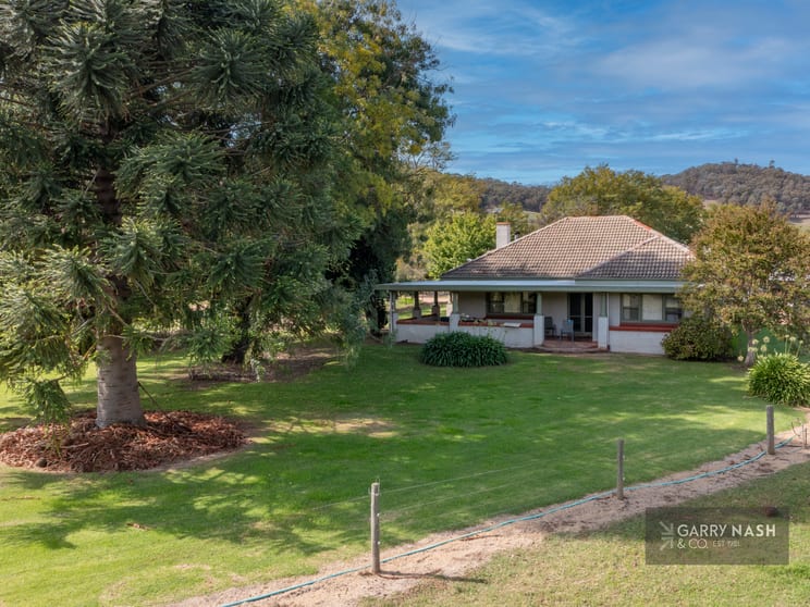 Click to view all images 1309 Boggy Creek Road Myrrhee VIC 3732 - Image 2
