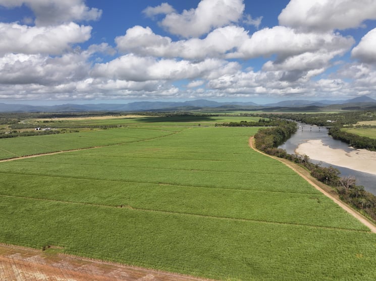 Click to view all images 14 Magees Road Bloomsbury QLD 4799 - Image 1