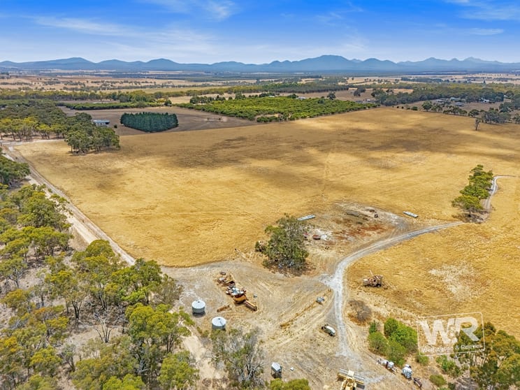 42 Forster Road Kendenup WA 6323 - Image 2