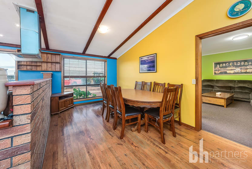 Click to view all images 193 Comley Road Barmera SA 5345 - Image 3