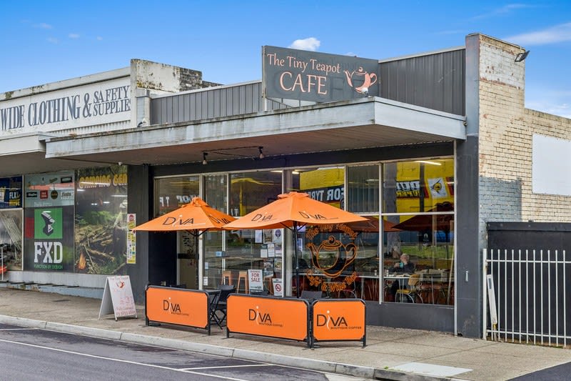 Click to view all images 135 Commercial Street Korumburra VIC 3950 - Image 1
