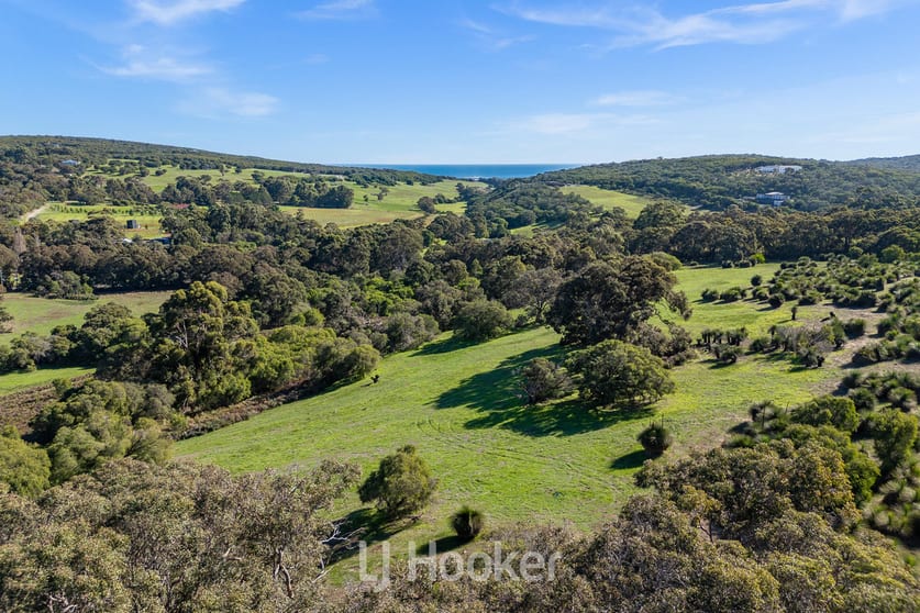 Click to view all images 106 Gunyulgup Valley Drive Yallingup WA 6282 - Image 1