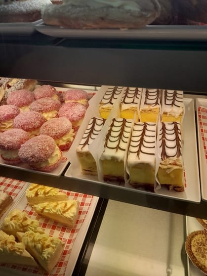 Click to view all images Food, Beverage & Hospitality business for sale in Cardwell - Image 2