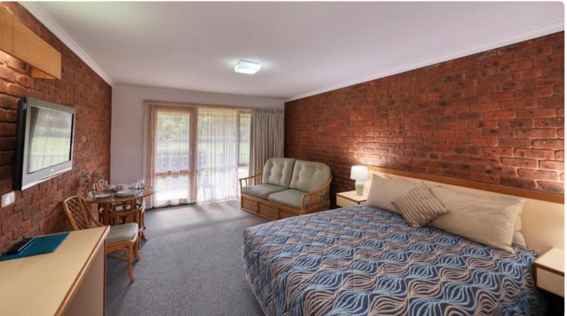 Click to view all images Motel business for sale in VIC - Image 2