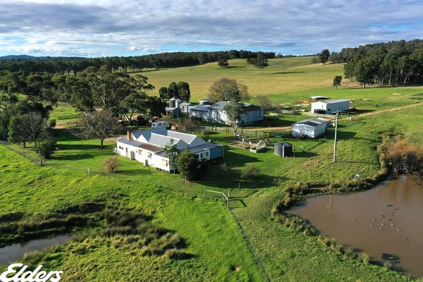 Click to view all images 846 Boundary Road Briagolong VIC 3860 - Image 3