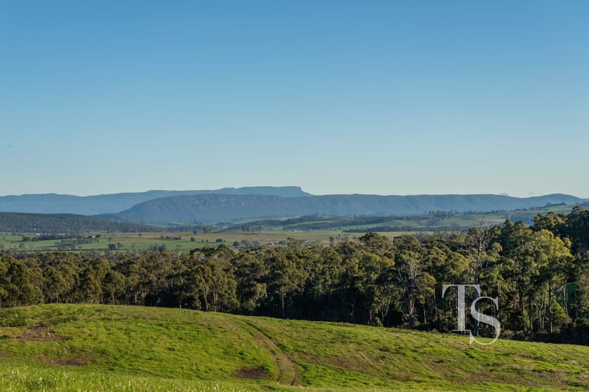 Click to view all images 420 Bradys Plain Road Parkham TAS 7304 - Image 3