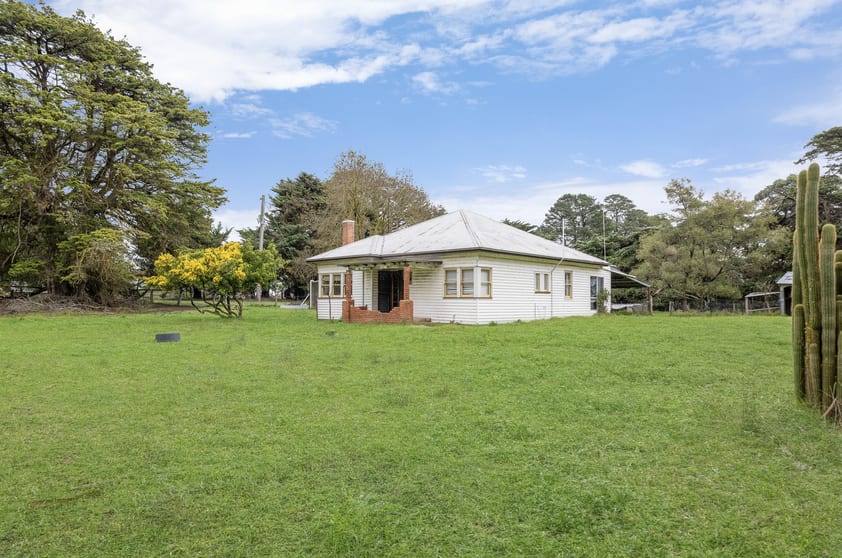 Click to view all images 827 Bundol Road Victoria Valley VIC 3294 - Image 3