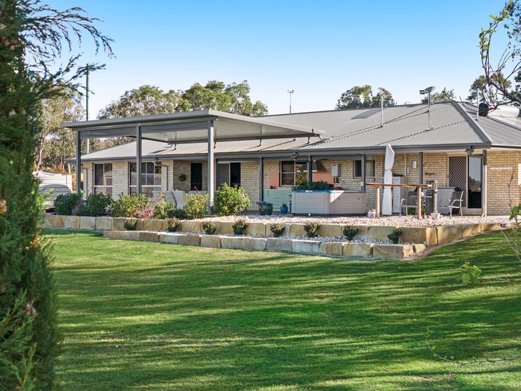 2129 Old Stanthorpe Road Cherry Gully QLD 4370 - Image 2