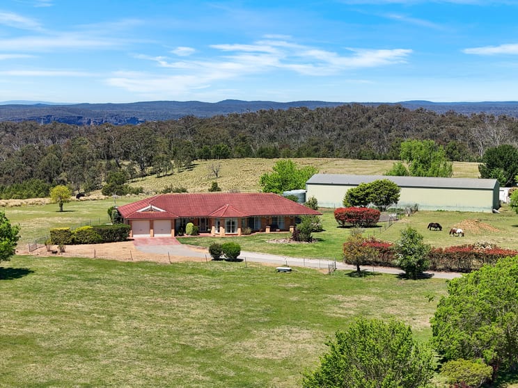 Click to view all images 1182 Caoura Road Tallong NSW 2579 - Image 2