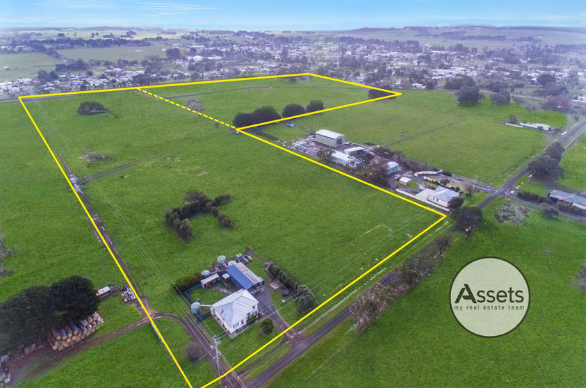 Click to view all images 82 Smith Street Heywood VIC 3304 - Image 1