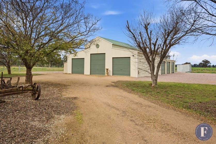 Click to view all images 9931 Renshaw McGirr Way Parkes NSW 2870 - Image 3