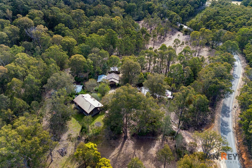 195 Waterholes Road Granite Rock VIC 3875 - Image 2