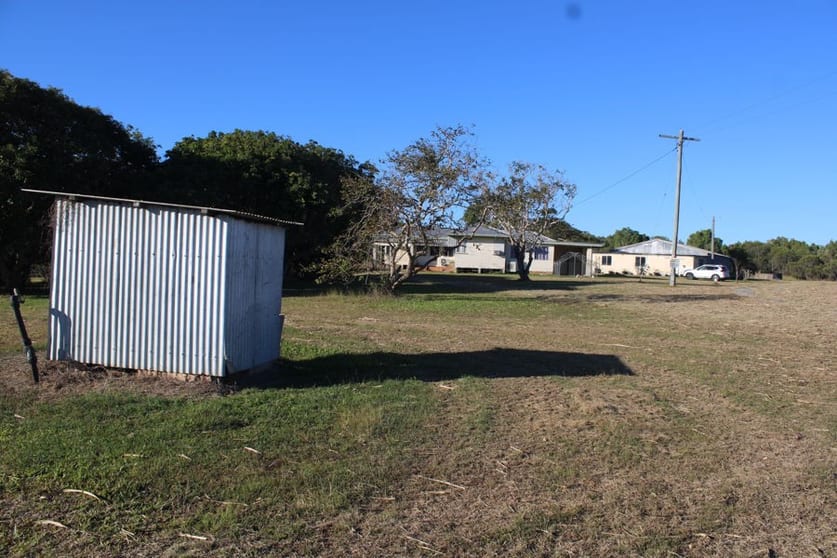 Click to view all images 92836 Bruce Highway Balberra QLD 4740 - Image 2