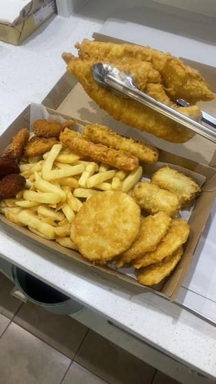 Click to view all images Takeaway Food business for sale in Westminster - Image 3