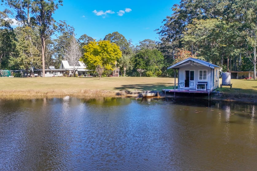 Click to view all images 704 Smiths Creek Road Kundabung NSW 2441 - Image 2