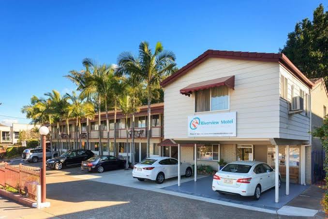 Click to view all images Motel business for sale in Hamilton - Image 1