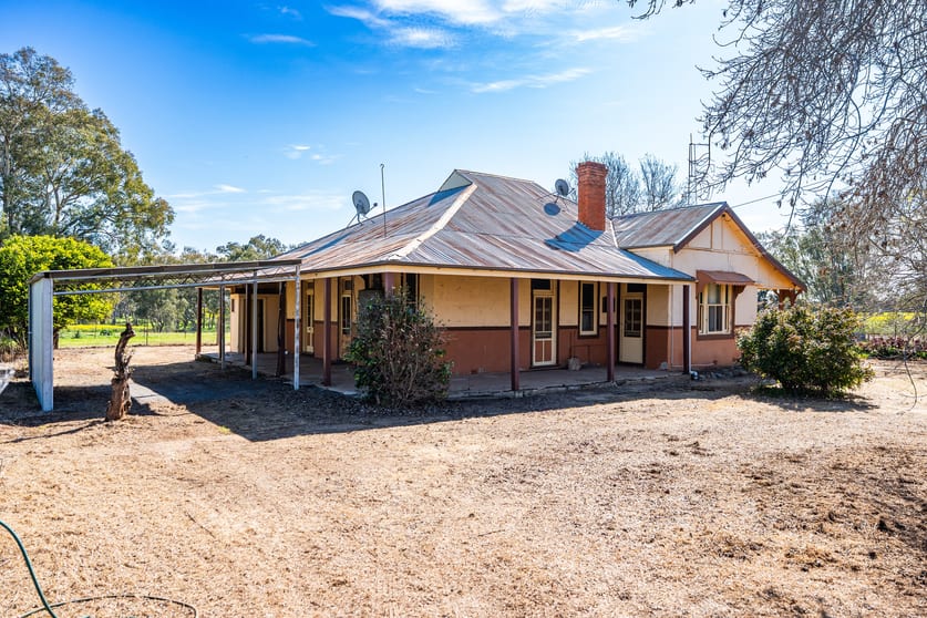 Click to view all images 312 Merri Meric Road Henty NSW 2658 - Image 3