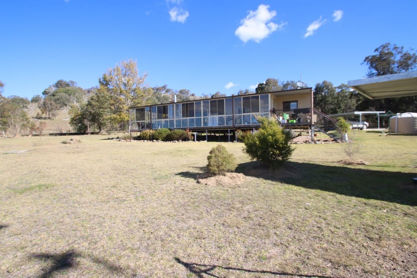 Click to view all images 352 Mount Mackenzie Road Tenterfield NSW 2372 - Image 3