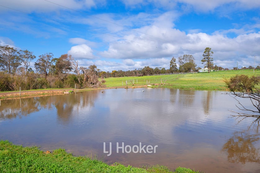 Click to view all images 498 Carbunup Road South Treeton WA 6284 - Image 3