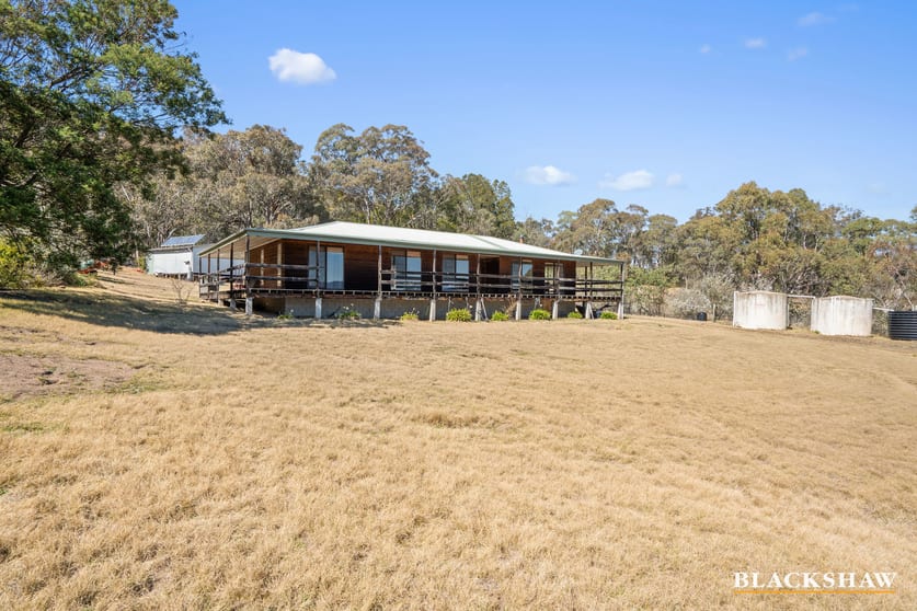 Click to view all images 163 Jinjera Road Michelago NSW 2620 - Image 3