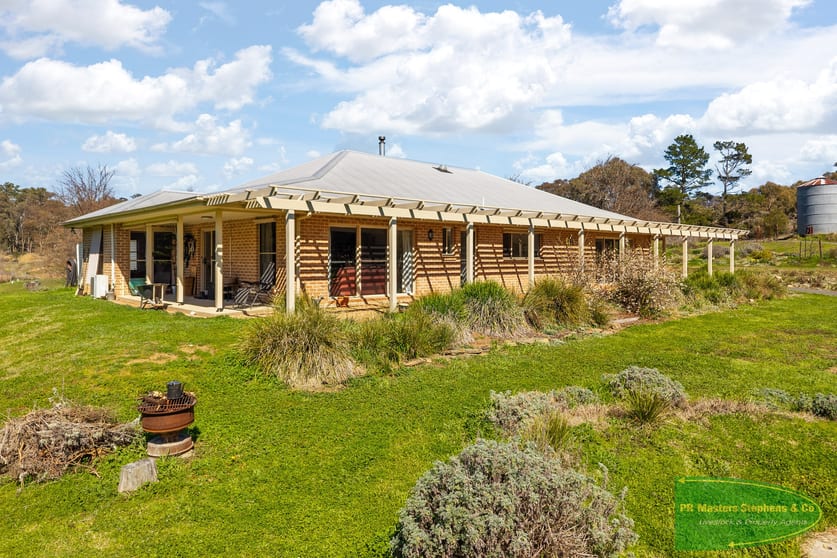 Click to view all images 728 The Bridle Track Duramana NSW 2795 - Image 2