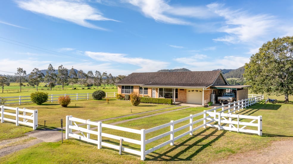 Click to view all images 642 & 648 Glen William Road Clarence Town NSW 2321 - Image 2