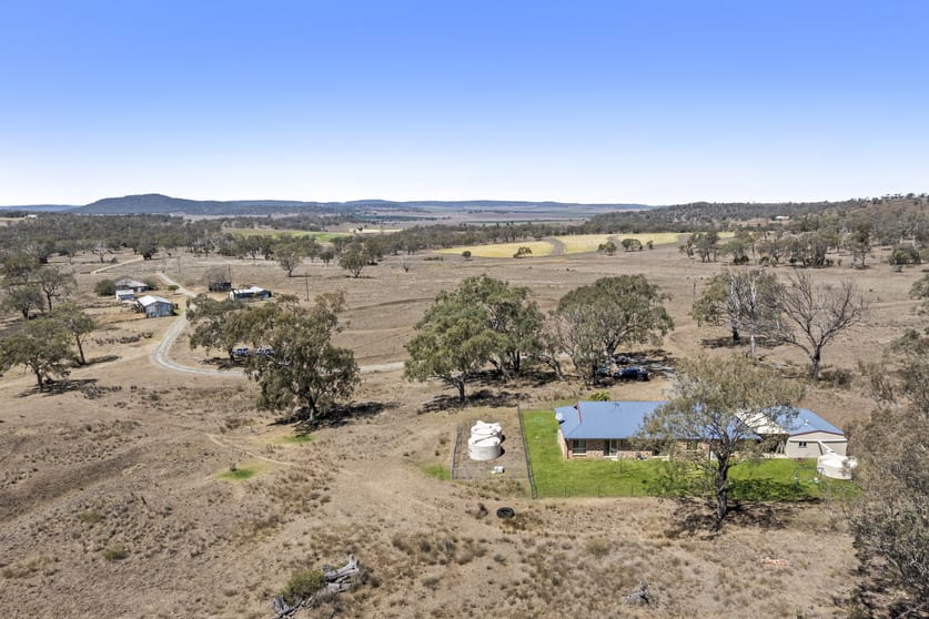 Click to view all images 150 Hudson Road Southbrook QLD 4363 - Image 1