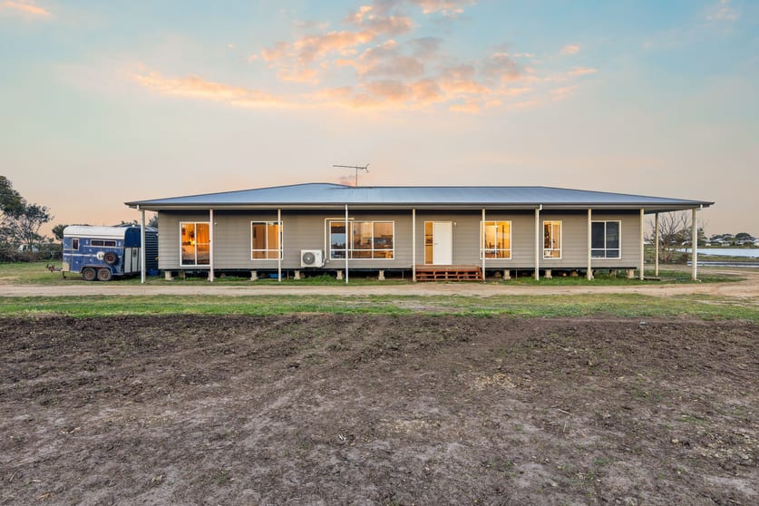 Click to view all images Lot 1000 Jupiter Street Milang SA 5256 - Image 2