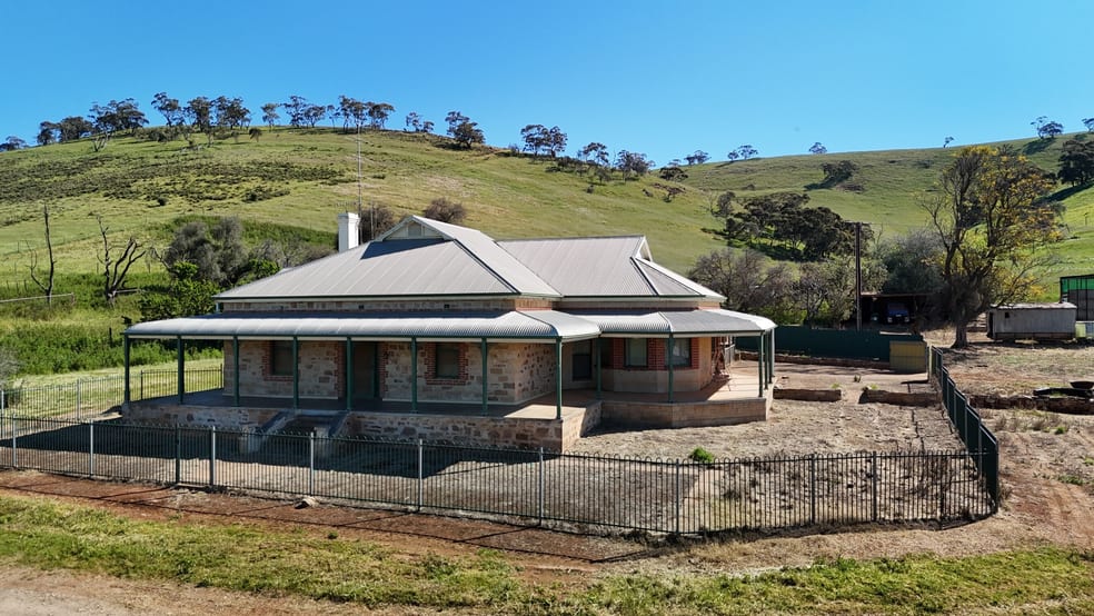 Click to view all images 'Hillside' 395 Campbell Range Road Washpool SA 5454 - Image 2