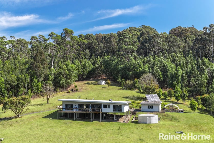 Click to view all images 237C Nerringillah Road Bendalong NSW 2539 - Image 1