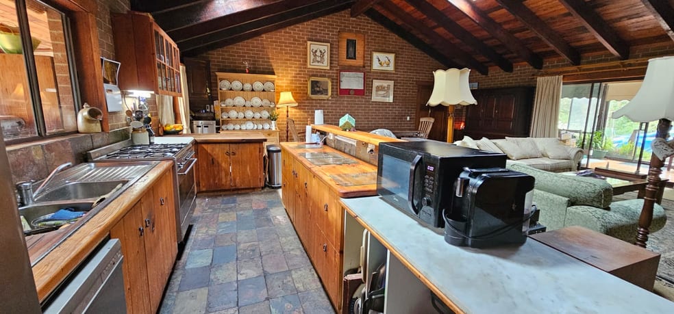 Click to view all images 154 Judds Road Scarsdale VIC 3351 - Image 3