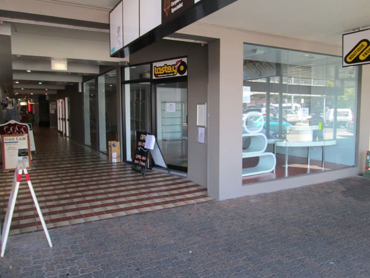 Click to view all images Shop 3/76 Grafton Street Cairns QLD 4870 - Image 1