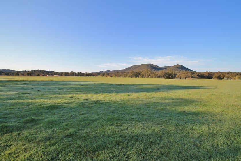 Click to view all images 3/66 Pipeclay Lane Mudgee NSW 2850 - Image 3