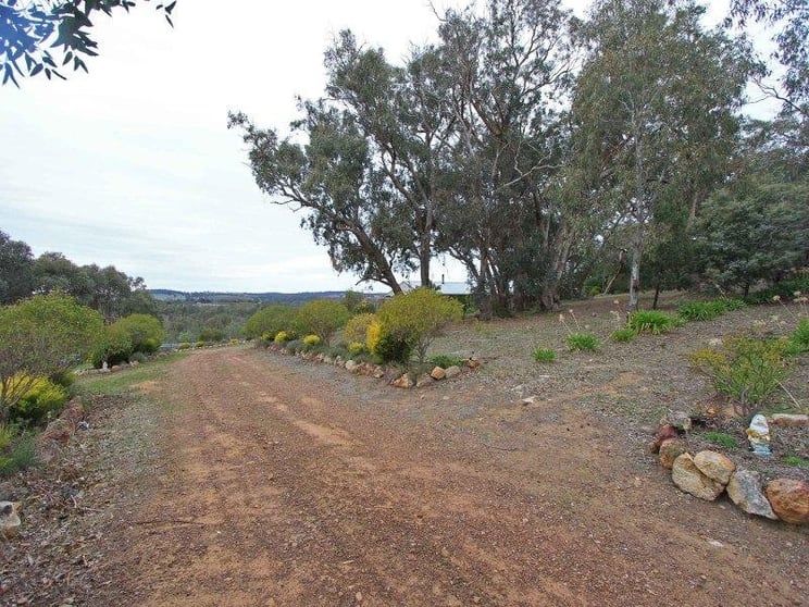 Click to view all images 142 Stoddart Road Heathcote VIC 3523 - Image 3