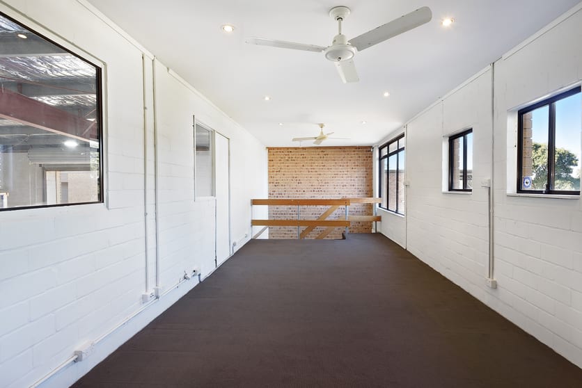 Factory, Warehouse & Industrial commercial property for lease at 2/42-44 Chard Road Brookvale NSW 2100