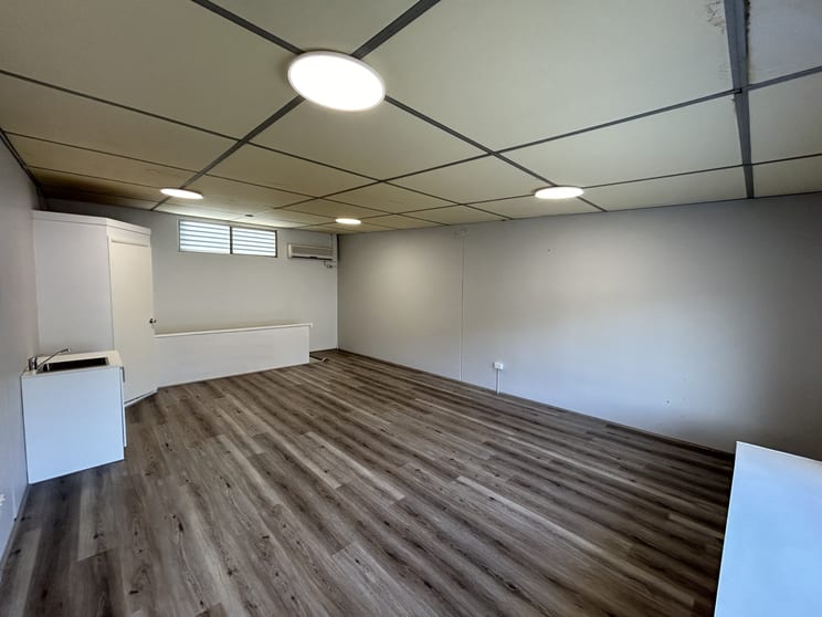 Showrooms / Bulky Goods commercial property for lease at 12/32 Ereton Drive Arundel QLD 4214 Showrooms / Bulky Goods commercial property for lease at 12/32 Ereton Drive Arundel QLD 4214