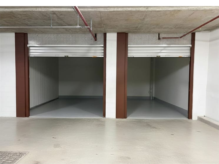 Showrooms / Bulky Goods commercial property for lease at 101-105 Old Pittwater Road Brookvale NSW 2100 Showrooms / Bulky Goods commercial property for lease at 101-105 Old Pittwater Road Brookvale NSW 2100