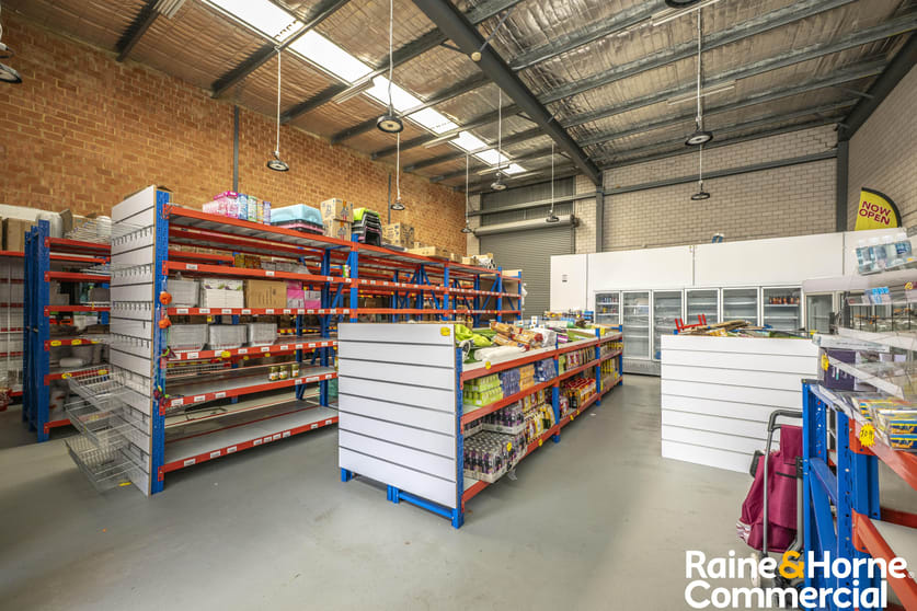 Factory, Warehouse & Industrial commercial property for lease at Unit 11/5 Hollylea Road Leumeah NSW 2560
