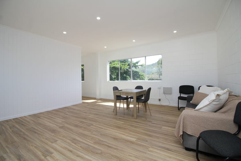Offices commercial property for lease at Unit 4/1-3 Smith Street Hyde Park QLD 4812