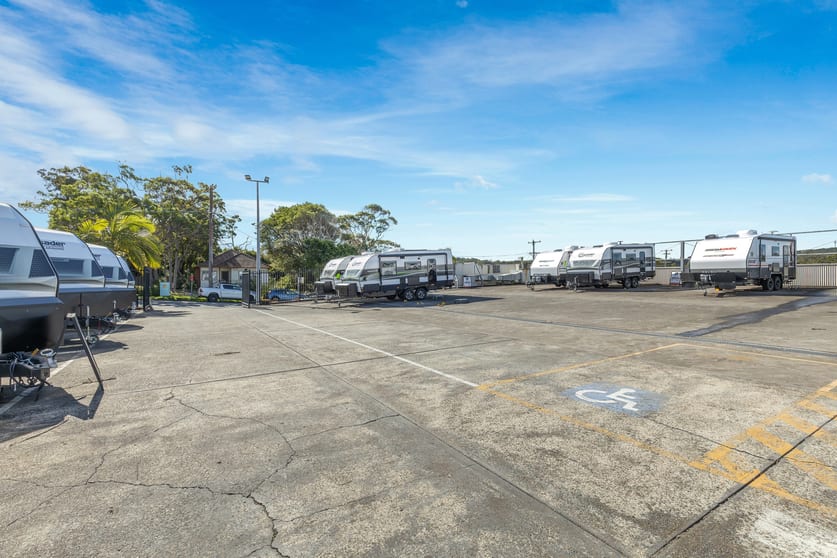 Showrooms / Bulky Goods commercial property for lease at 35-39 Pacific Highway Gateshead NSW 2290