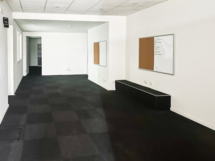 Factory, Warehouse & Industrial commercial property for lease at 3/34 Frankston Gardens Drive Carrum Downs VIC 3201