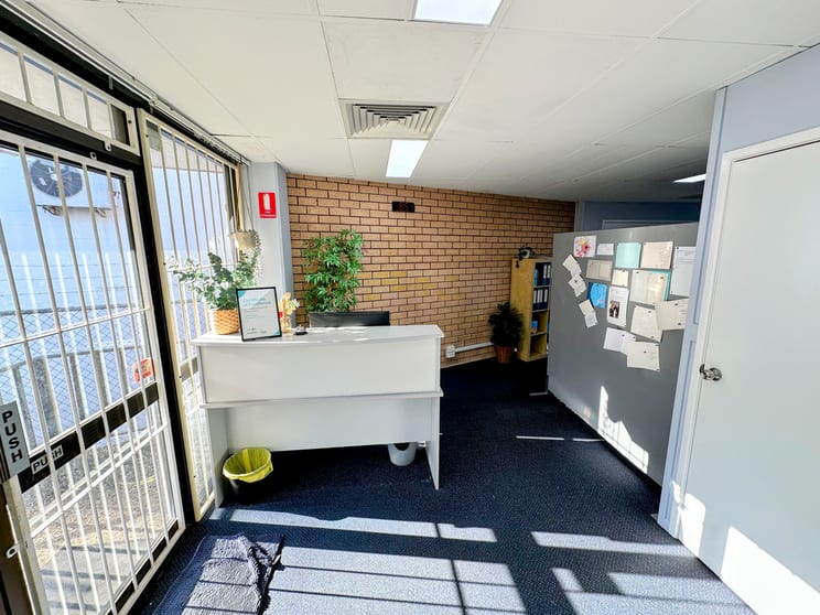 Shop & Retail commercial property for lease at 3299 Logan Road Underwood QLD 4119 Shop & Retail commercial property for lease at 3299 Logan Road Underwood QLD 4119