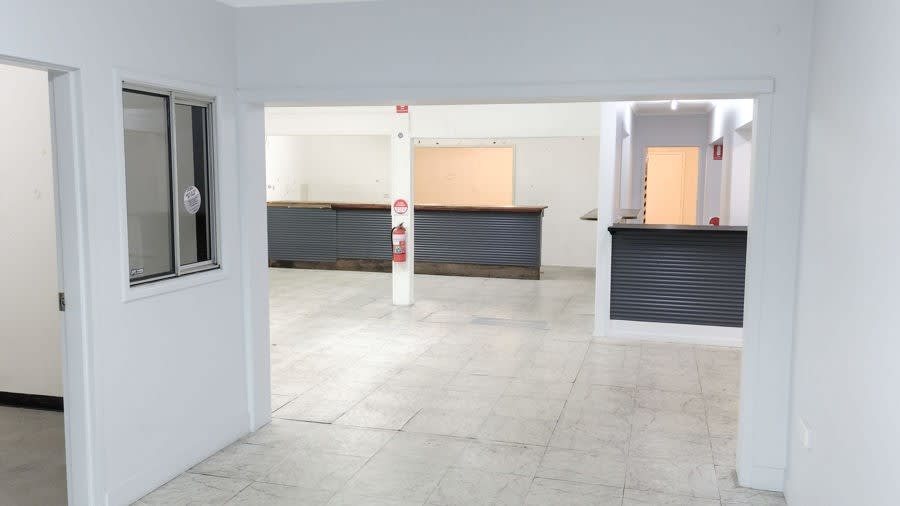 Showrooms / Bulky Goods commercial property for lease at 5-7 Hannam Street Bungalow QLD 4870